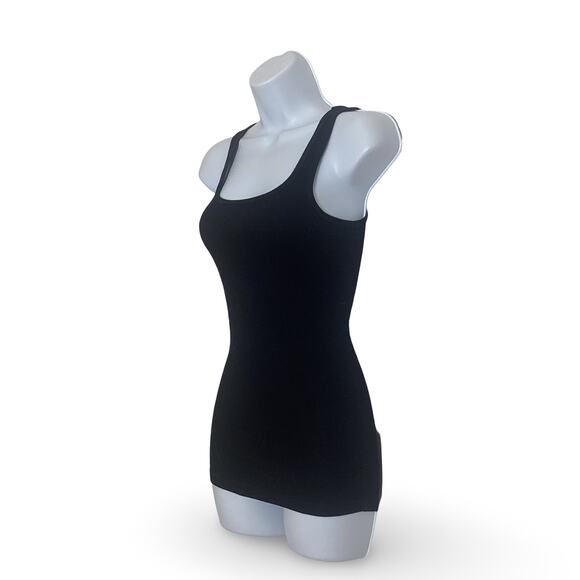 Old Navy Ribbed Knit Tank Top - Picture 2 of 5